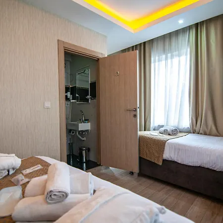 Palazzo Old & Отель 3*