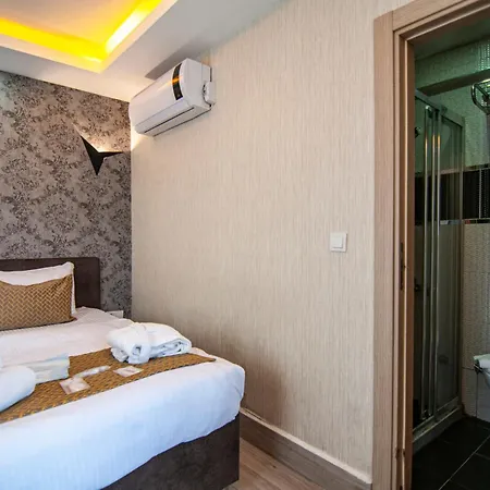 Отель Palazzo Old & 3*